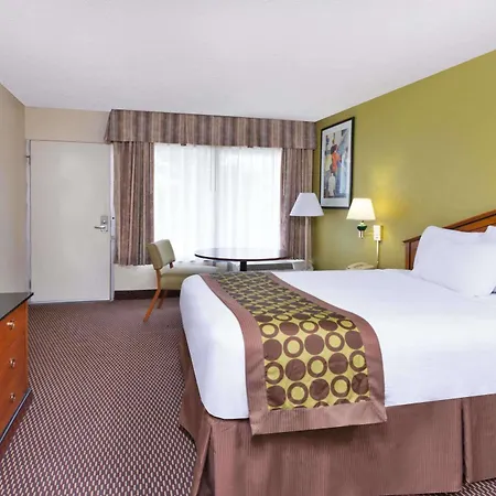 Ramada By Wyndham Pikesville/Baltimore North Extérieur photo
