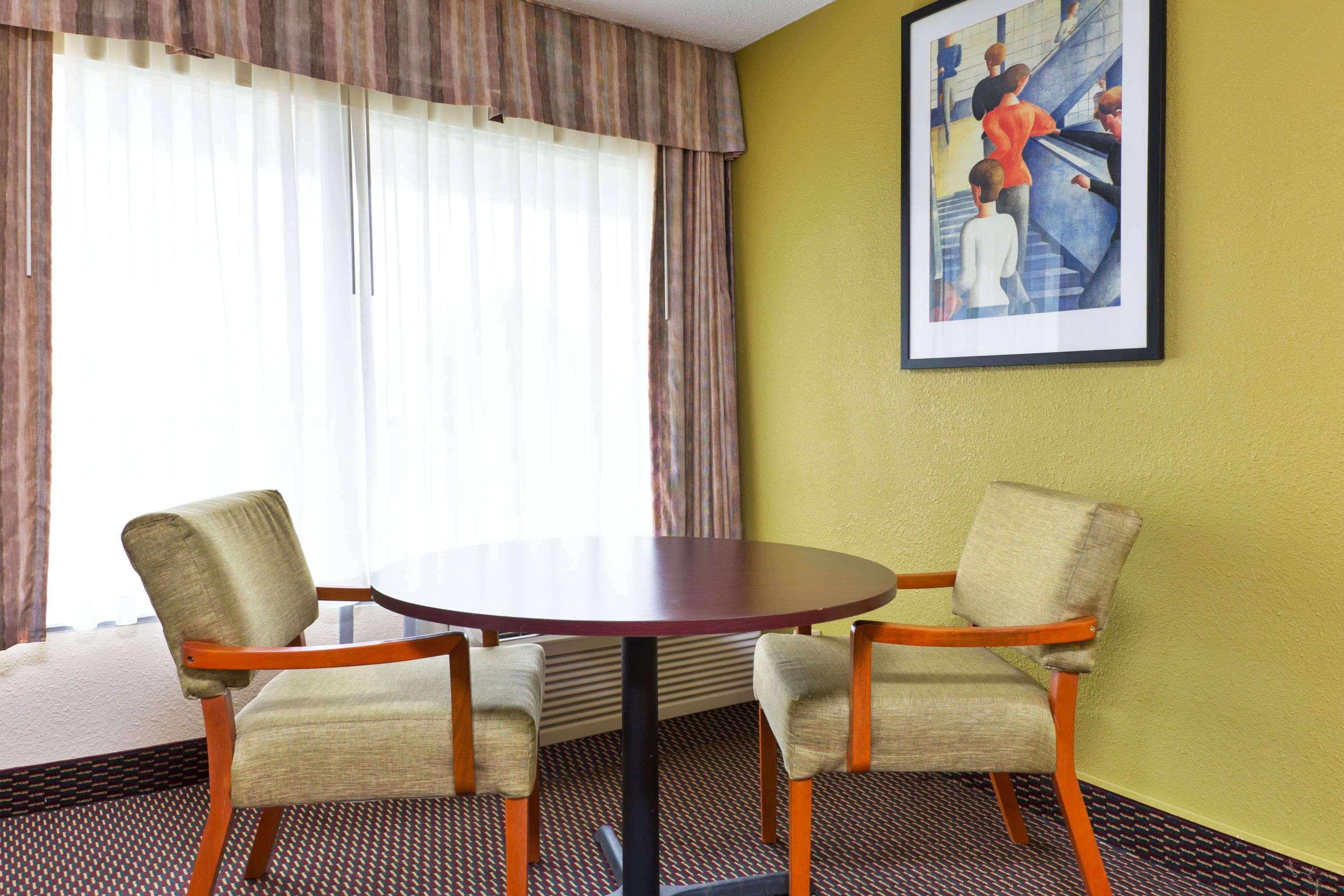 Ramada By Wyndham Pikesville/baltimore North * Pikesville